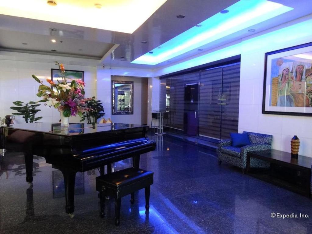 Blueberry Tourist Hotel Davao City Esterno foto