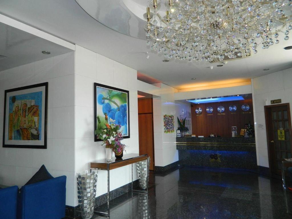 Blueberry Tourist Hotel Davao City Esterno foto