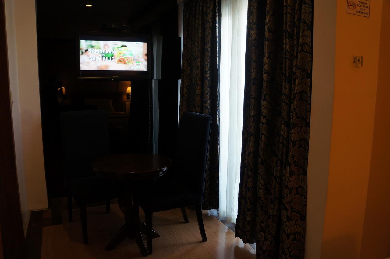 Blueberry Tourist Hotel Davao City Esterno foto